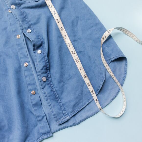 Torn by Ronny Kobo Chambray Denim Long Sleeve Classic Button Up Size Small - Picture 8 of 9